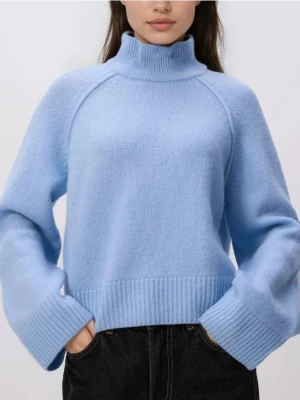 Reserved - Wełniany sweter z golfem - jasnoniebieski
