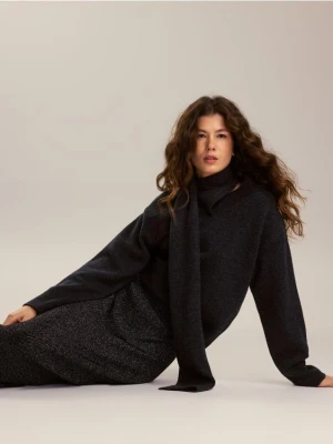 Reserved - Wełniany sweter z szalem - ciemnoszary