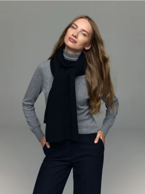Reserved - Wełniany szalik z domieszką kaszmiru - czarny
