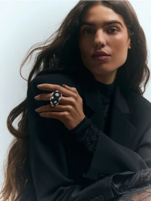 Reserved - Welurowy pierścionek z ćwiekami - czarny