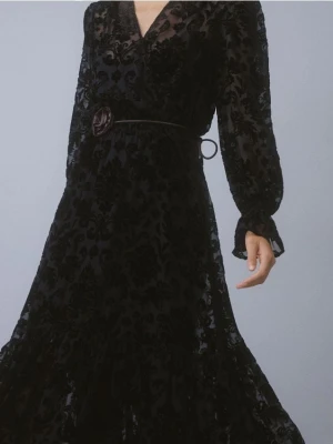 Reserved - Wiązany choker z kwiatem - bordowy