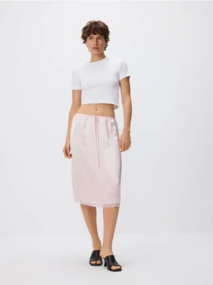 Reserved - Wiskozowa spódnica z wiązaniem - pastelowy róż