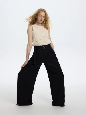 Reserved - Wiskozowe spodnie z paskiem - czarny
