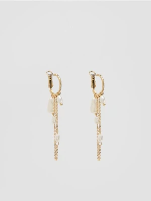 Reserved - Wiszące kolczyki z koralikami - biały