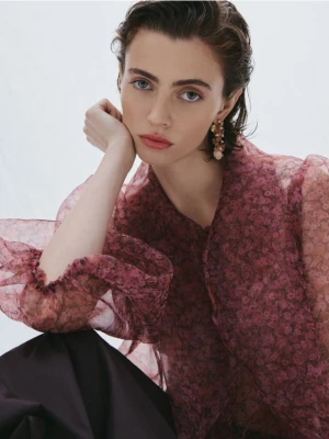 Reserved - Wiszące kolczyki z kwiatami - wielobarwny