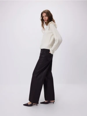 Reserved - Woskowane jeansy wide leg - mahoniowy