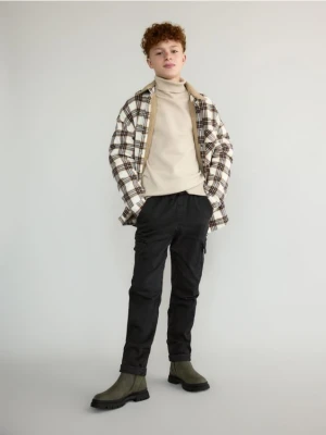 Reserved - Wysokoelastyczne spodnie cargo - czarny