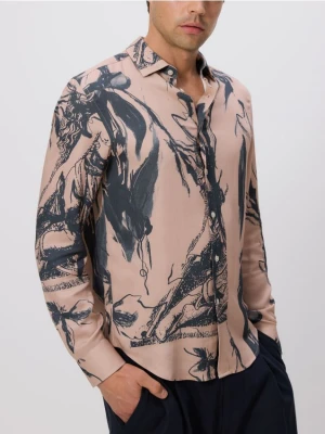 Reserved - Wzorzysta koszula regular fit - różowy