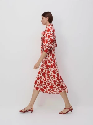 Reserved - Wzorzysta sukienka midi - wielobarwny