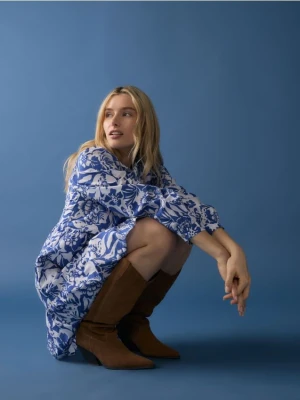 Reserved - Wzorzysta sukienka mini - niebieski