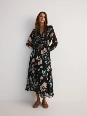 Reserved - Wzorzysta sukienka z wiązaniem - wielobarwny