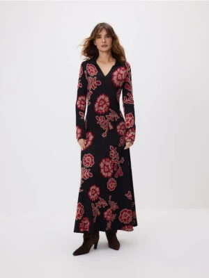 Reserved - Wzorzysta sukienka z wiskozą - wielobarwny