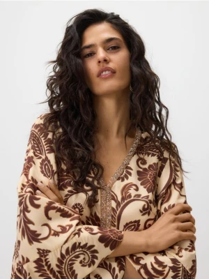 Reserved - Wzorzysta sukienka z wiskozą - wielobarwny