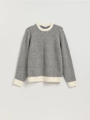 Reserved - Wzorzysty sweter - biały