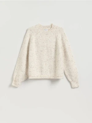 Reserved - Wzorzysty sweter - złamana biel