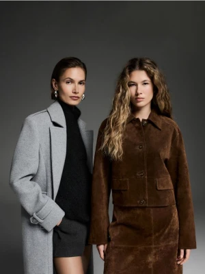 Reserved - Zamszowa kurtka z kieszeniami - brązowy