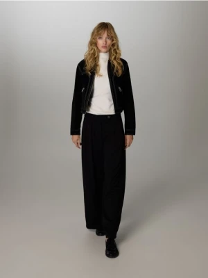 Zdjęcie produktu Reserved - Zamszowa kurtka z kołnierzem - czarny