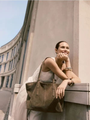 Reserved - Zamszowa torebka shopper - brązowy