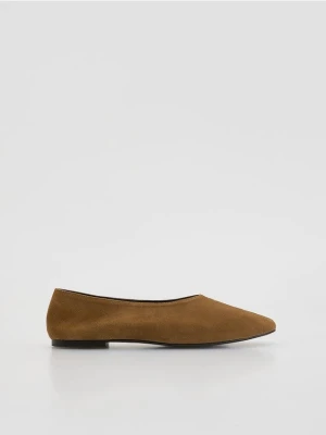 Reserved - Zamszowe baleriny - beżowy