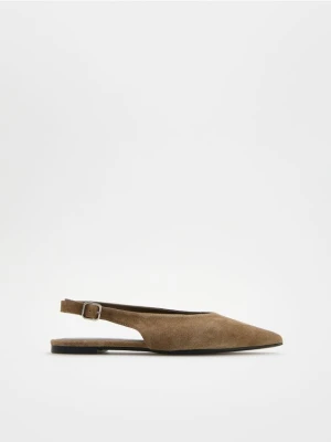 Zdjęcie produktu Reserved - Zamszowe baleriny z odkrytą piętą - beżowy