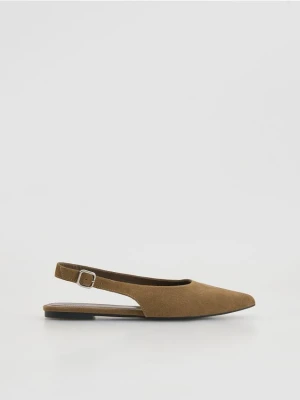 Reserved - Zamszowe baleriny z odkrytą piętą - beżowy
