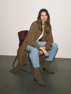 Reserved - Zamszowe botki na obcasie - ciemnozielony