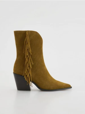 Reserved - Zamszowe botki z frędzlami - brązowy