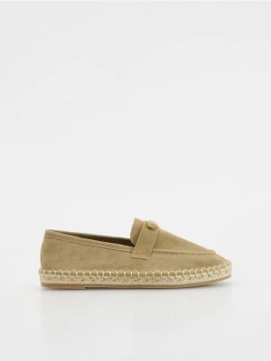 Reserved - Zamszowe espadryle - beżowy