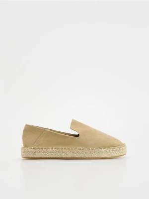 Reserved - Zamszowe espadryle - beżowy