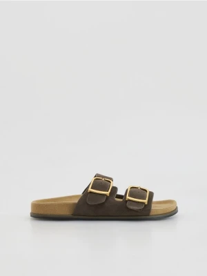 Reserved - Zamszowe klapki - jasny zielony