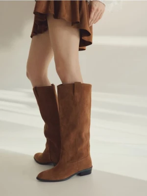 Reserved - Zamszowe kozaki - beżowy