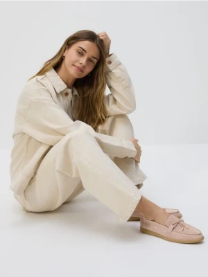 Reserved - Zamszowe loafersy - pastelowy róż