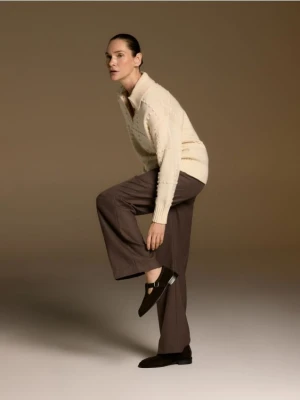 Reserved - Zamszowe loafersy z klamrą - ciemnobrązowy