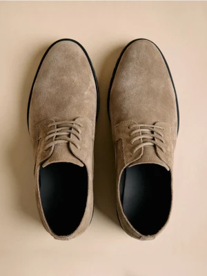 Reserved - Zamszowe półbuty - beżowy