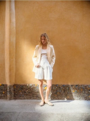 Reserved - Zamszowe sandały - brązowy