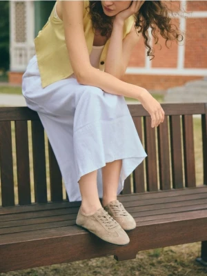 Reserved - Zamszowe sneakersy - beżowy