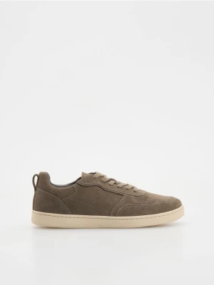 Reserved - Zamszowe sneakersy - brązowy