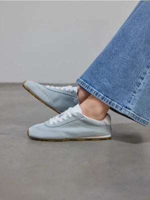 Reserved - Zamszowe sneakersy - jasnoturkusowy