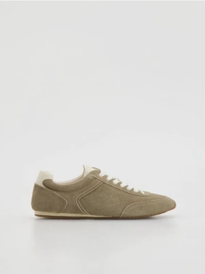Reserved - Zamszowe sneakersy - oliwkowy