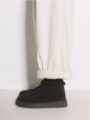 Reserved - Zamszowe śniegowce - ciemnobrązowy