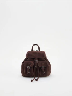 Reserved - Zamszowy plecak z kieszeniami - ciemnobrązowy
