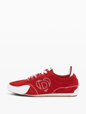 Zdjęcie produktu Retro but z językiem Desigual