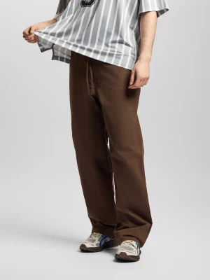 Reverse spodnie dresowe baggy brązowe Klasyk