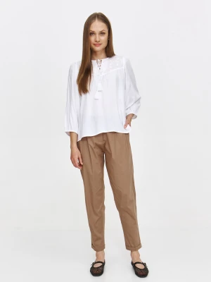 Romantyczna bluzka z haftem w stylu boho