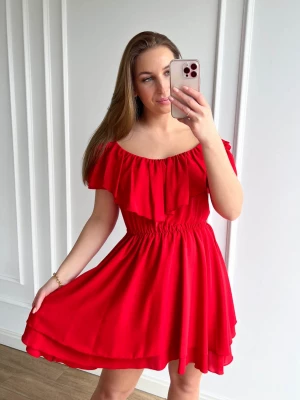 Romantyczna czerwona hiszpanka sukienka z gumka w talii polska produkcja Camila PERFE