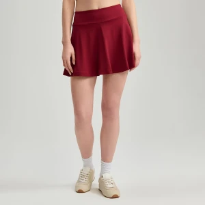 Rozkloszowana bordowa spódniczka mini ze wszytymi spodenkami House