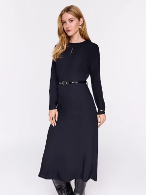 Rozkloszowana czarna sukienka midi z paskiem TARANKO