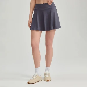 Rozkloszowana grafitowa spódniczka mini ze wszytymi spodenkami House