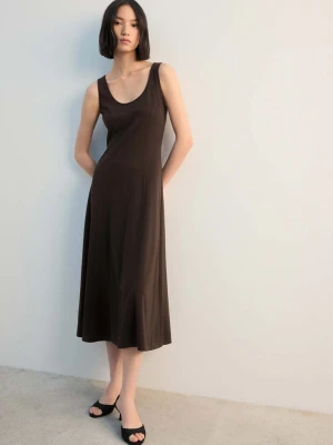 Rozkloszowana sukienka midi brązowy - Kobieta - - MANGO