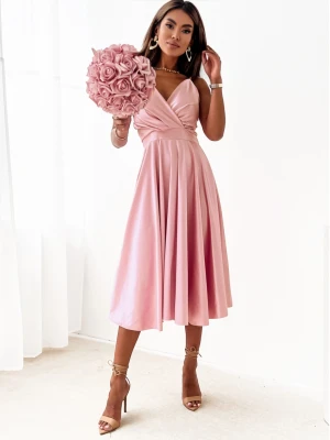 Rozkloszowana sukienka na ramiączkach CRISSY - pudrowy róż  magmac 